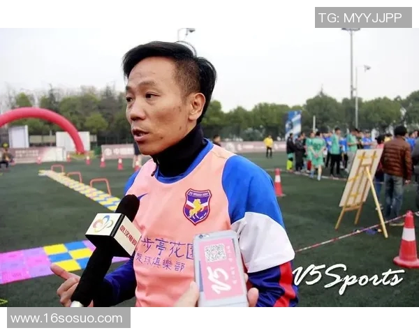 武汉足球之星崛起记:从校园到职业赛场的辉煌历程 武汉足球之星崛起记:从校园到职业赛场的辉煌历程